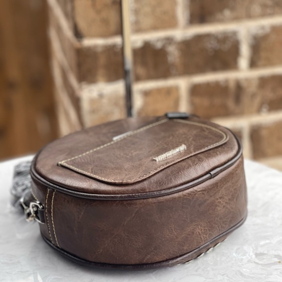 Montana West Sugar Skull Collection Crossbody Circle Bag - Picture 4 of 6